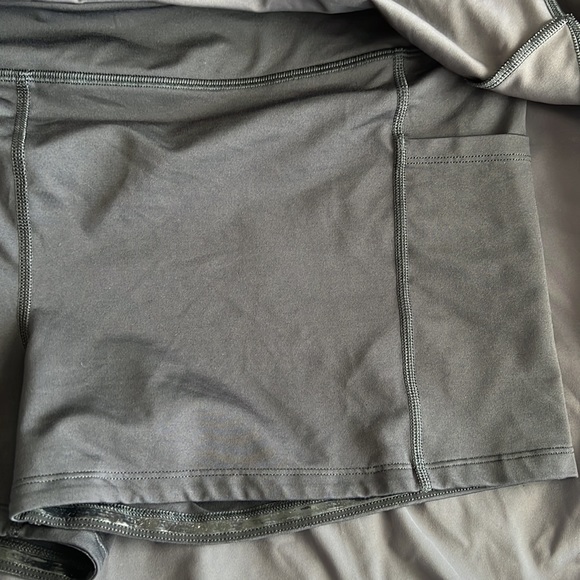 Athleta camo skort XL - Picture 8 of 10